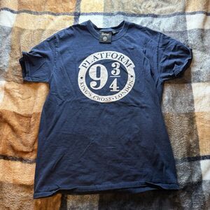 Harry Potter Wizarding World NY Exclusive Hogwarts Platform 9 3/4 Blue T-Shirt